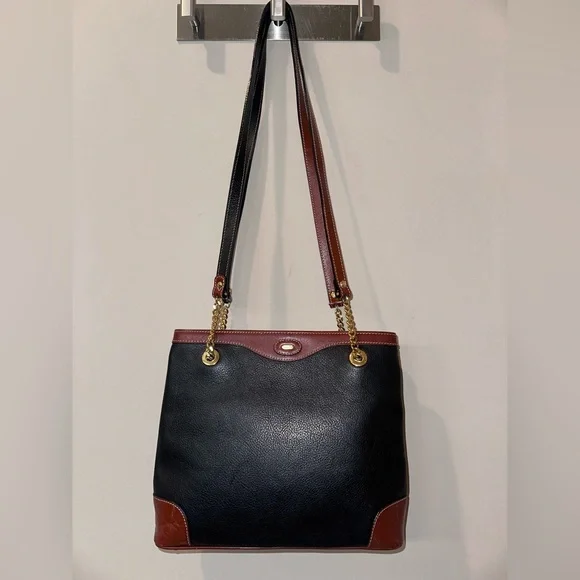 ❌sold❌ Vintage Bally Pebbled Leather Bag! Classic beauty. 🤎🖤 - Picture 3 of 15